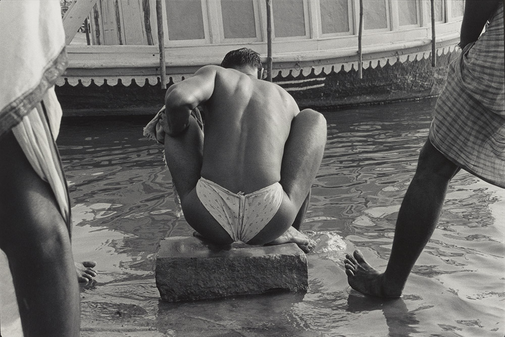 Benares, India, 1979, Bathers by the Ganges. Image credit: William Gedney. Courtesy: The David M Rubenstein Rare Book Manuscript Library at Duke University. Benares, India, 1979, Bathers by the Ganges. Image credit: William Gedney. Courtesy: The David M Rubenstein Rare Book Manuscript Library at Duke University.