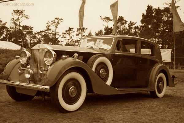 The Rolls Royce of the royal family of Chota Udiapur. The Rolls Royce of the royal family of Chota Udiapur.