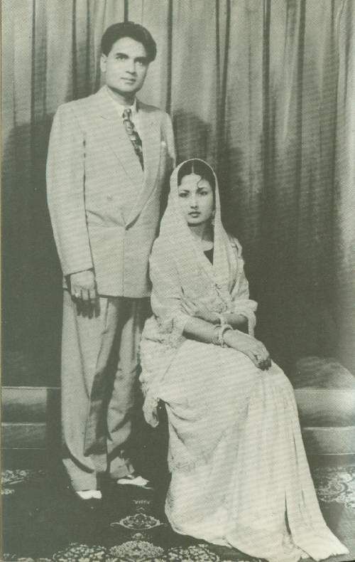 Kamal Amrohi and Meena Kumari. Kamal Amrohi and Meena Kumari.