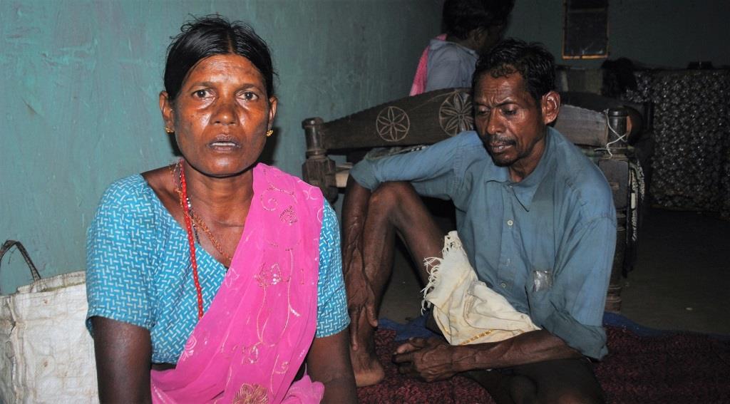 Hidme's parents. Hidme's parents.