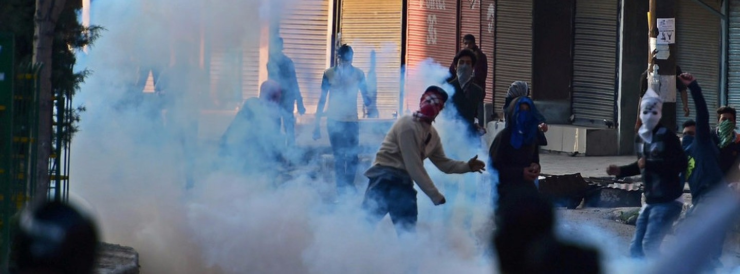 Clashes between protesters and security forces in Kashmir. Photo credit: PTI. Clashes between protesters and security forces in Kashmir. Photo credit: PTI.