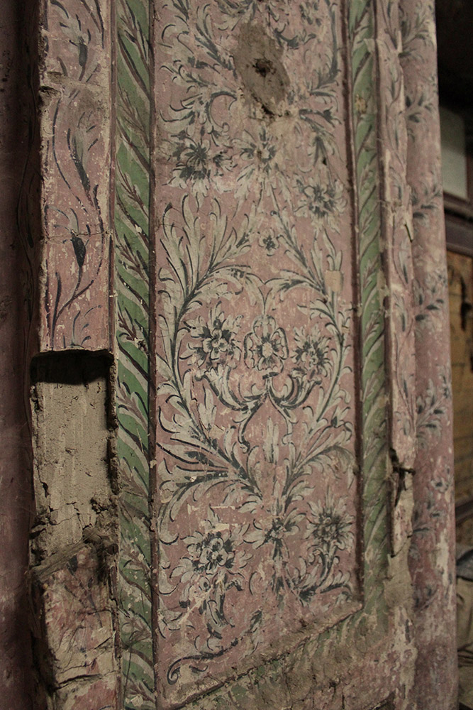 A wall in Salempur House. A wall in Salempur House.