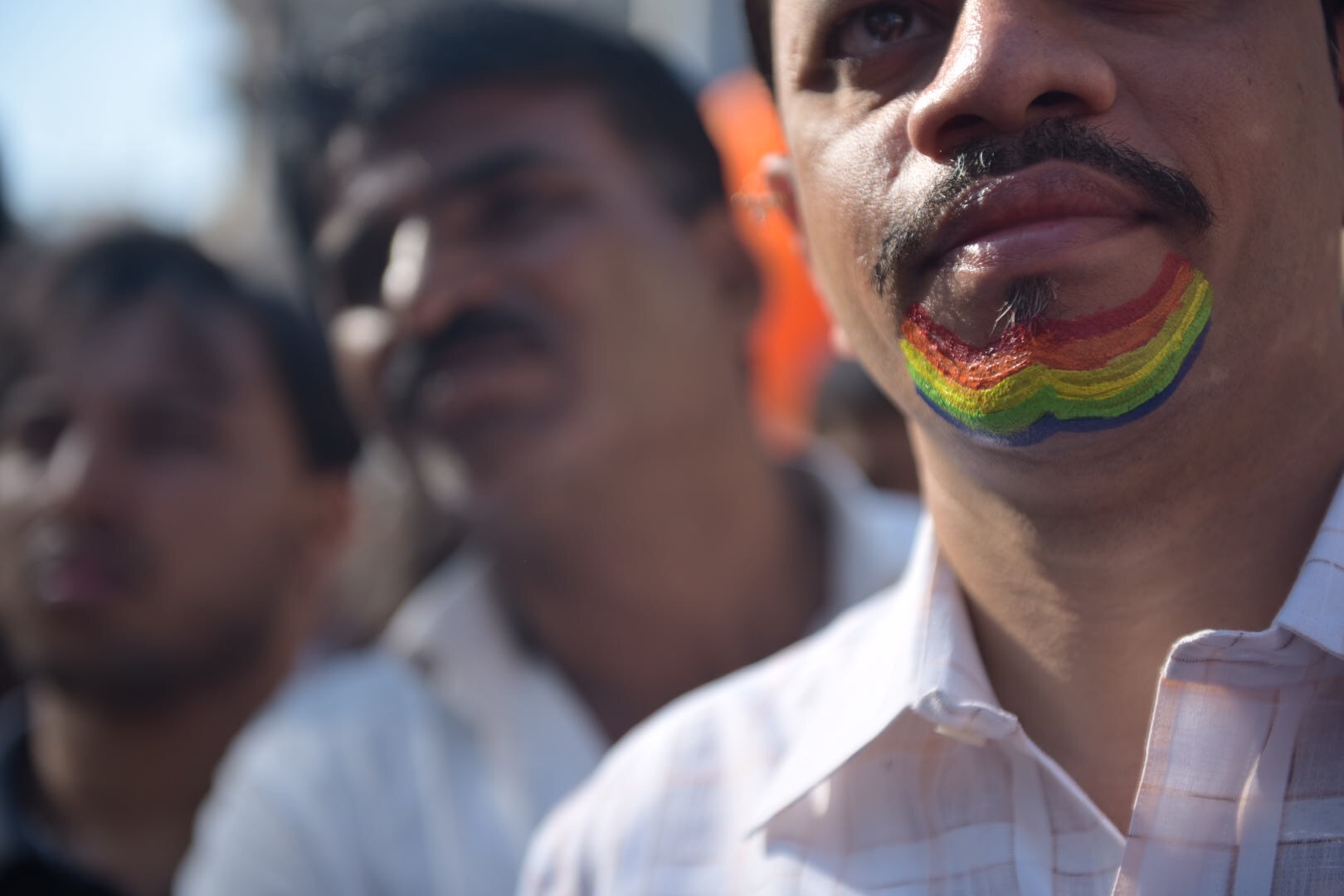 One of the participants wore his support on his chin. One of the participants wore his support on his chin.