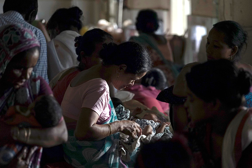 Mothers with their newborns at the postnatal ward at the Assam Medical College and Hospital in Dibrugarh. Credit: Devjyot Ghoshal Mothers with their newborns at the postnatal ward at the Assam Medical College and Hospital in Dibrugarh. Credit: Devjyot Ghoshal