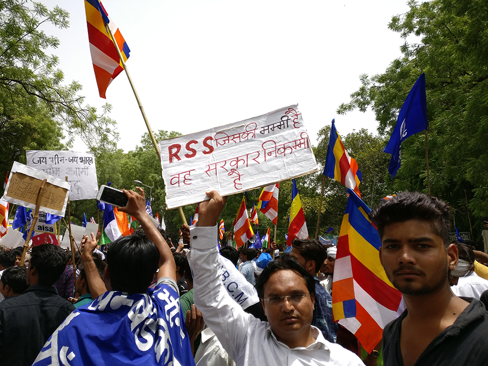 "If the RSS if your mummy, that government is a dummy" | Photo credit: Shoaib Daniyal "If the RSS if your mummy, that government is a dummy" | Photo credit: Shoaib Daniyal