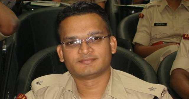 गौरव तिवारी के तबादले का कटनी के लोगों ने जमकर विरोध किया गौरव तिवारी के तबादले का कटनी के लोगों ने जमकर विरोध किया