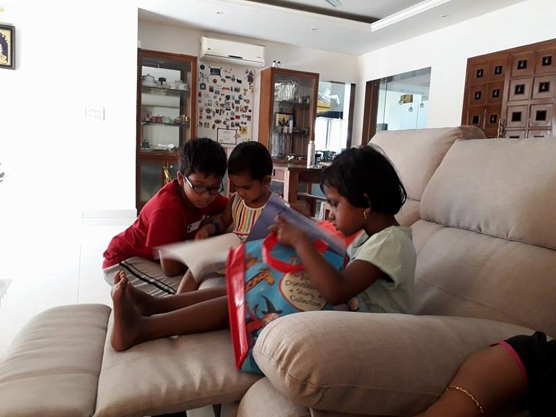Subbu Parameswaran's children hanging out. Subbu Parameswaran's children hanging out.