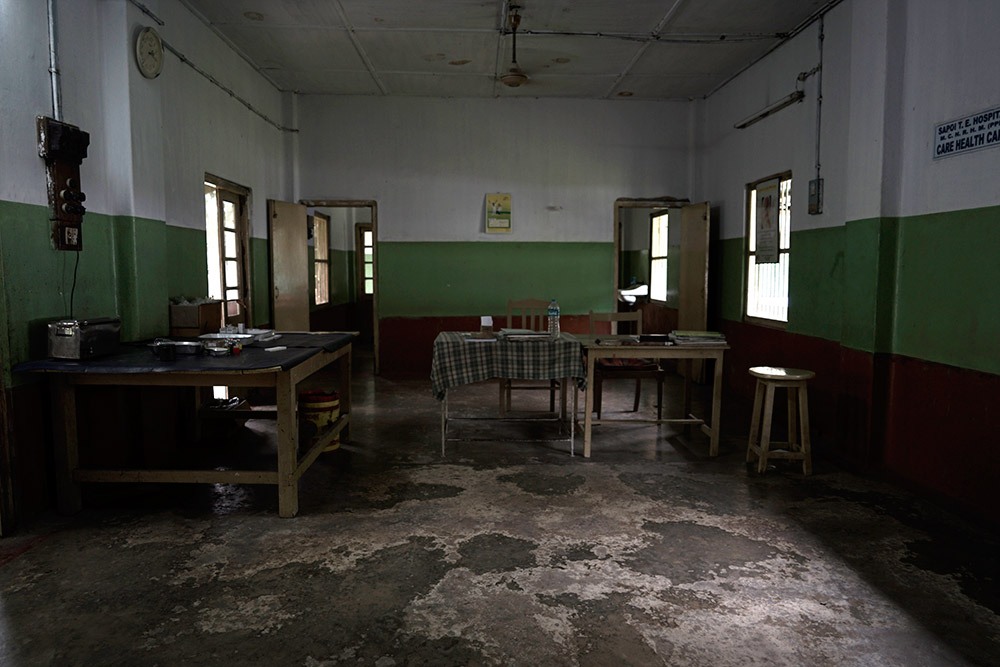 A desolate room inside the Sapoi tea garden hospital. Credit: Devjyot Ghoshal A desolate room inside the Sapoi tea garden hospital. Credit: Devjyot Ghoshal