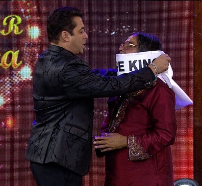 Salman Khan and Swami Omji on Bigg Boss 10. Salman Khan and Swami Omji on Bigg Boss 10.