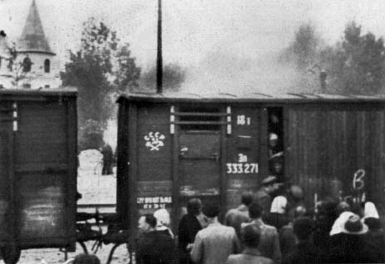 Railcars with Latvians to be deported to the East. Photo credt: Wikimedia Commons Railcars with Latvians to be deported to the East. Photo credt: Wikimedia Commons