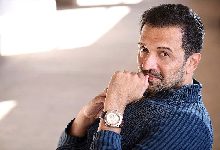 Atul Kasbekar. Atul Kasbekar.