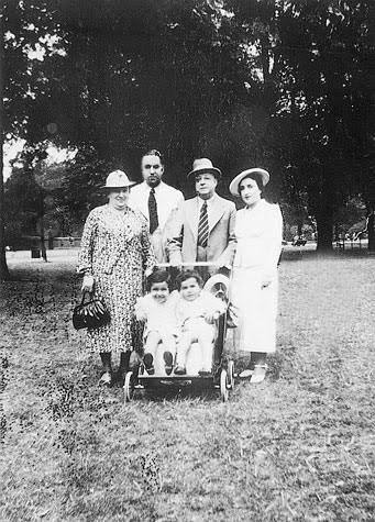 The Hamieds with her Jewish parents and their children – Yusuf and Sophie. The Hamieds with her Jewish parents and their children – Yusuf and Sophie.