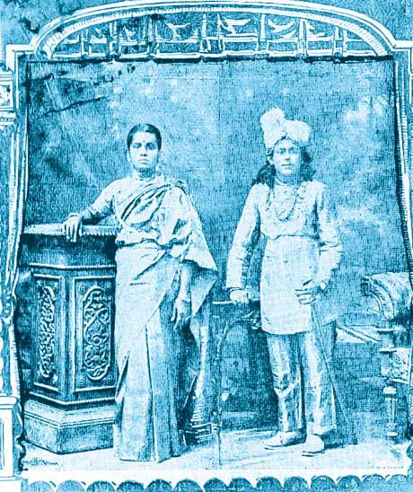 KB Sundarambal and SG Kitappa, the celebrated couple of early Tamil drama who were inspired by Balamani. Courtesy: Roli Books KB Sundarambal and SG Kitappa, the celebrated couple of early Tamil drama who were inspired by Balamani. Courtesy: Roli Books