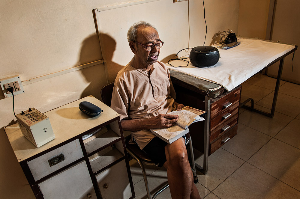 PS Krishnan, 89, was a general practitioner who had a clinic of his own not too long ago. Credit: Naveen PM PS Krishnan, 89, was a general practitioner who had a clinic of his own not too long ago. Credit: Naveen PM