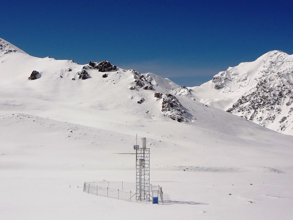 Highest climate monitoring station in Pakistan at Khunjerab at 4,750 metres above sea level. Courtesy: WAPDA Highest climate monitoring station in Pakistan at Khunjerab at 4,750 metres above sea level. Courtesy: WAPDA