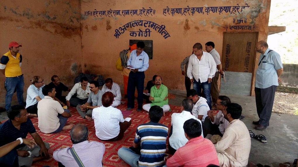 People in Rudraprayag district are protesting against the inadequate compensation they have been offered. Photo credit: Hridayesh Joshi People in Rudraprayag district are protesting against the inadequate compensation they have been offered. Photo credit: Hridayesh Joshi