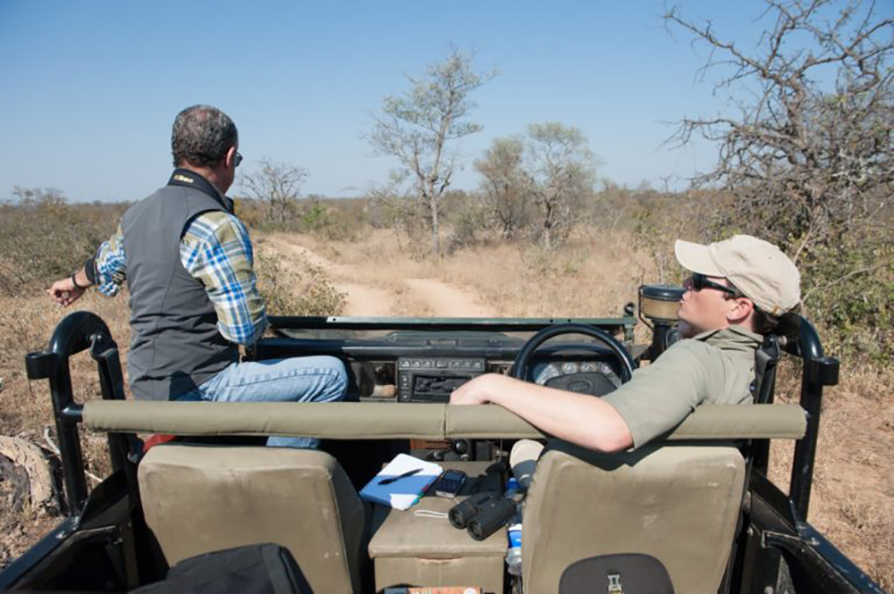 Brett Horley (right) with the author on the savanna of a private reserve near Kruger. Photo credit: Justin Catanoso for Mongabay Brett Horley (right) with the author on the savanna of a private reserve near Kruger. Photo credit: Justin Catanoso for Mongabay