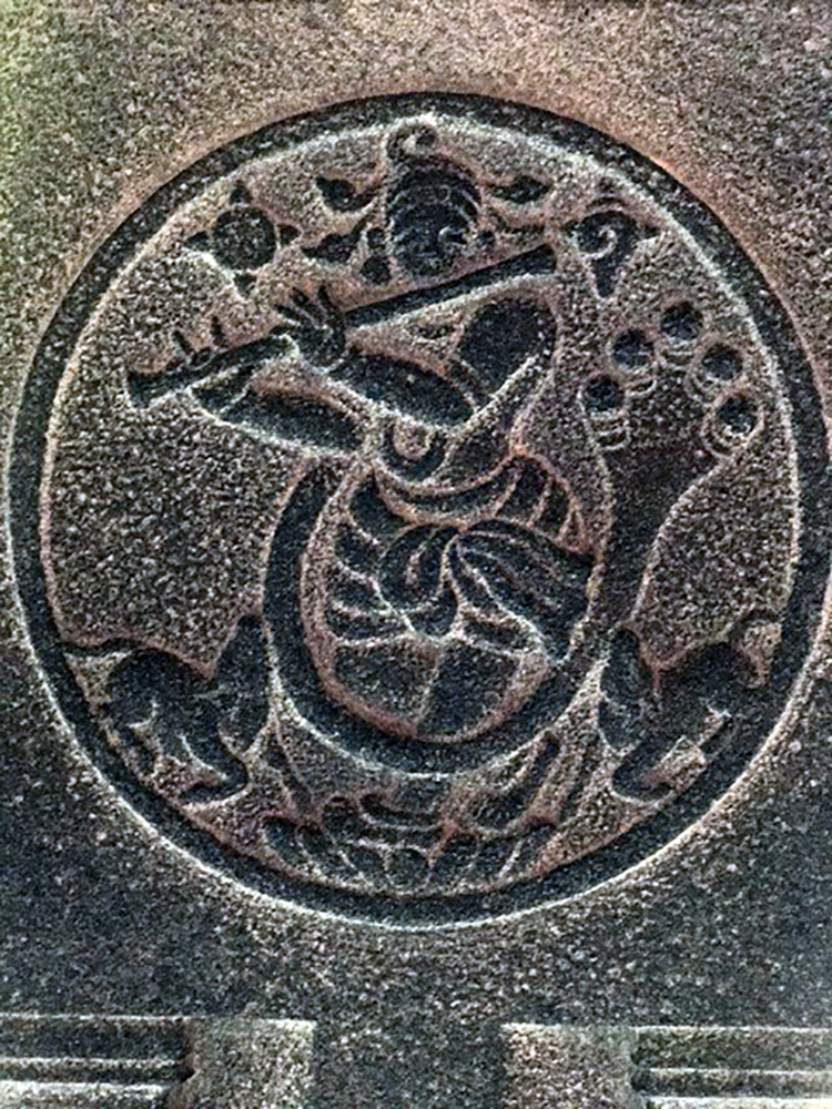 A carving of Krishna playing flute at Kaiyuan Temple. Photo credit: Sudheendra Kulkarni A carving of Krishna playing flute at Kaiyuan Temple. Photo credit: Sudheendra Kulkarni