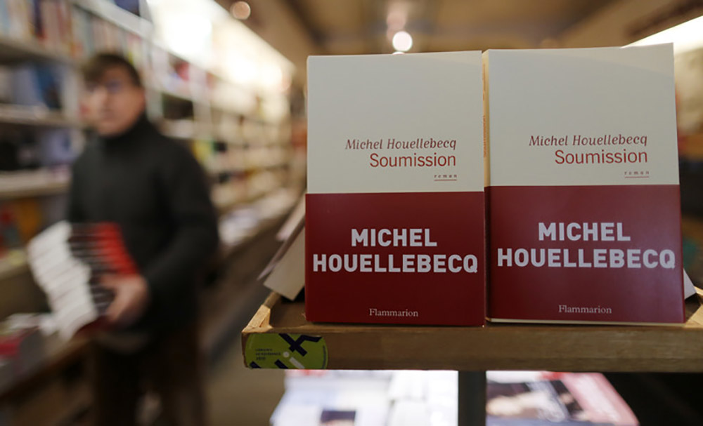 Soumission imagines a dystopic French Islamic future that tapped into many French citizens’ fears. (Photo credit: Jacky Naegelen/Reuters) Soumission imagines a dystopic French Islamic future that tapped into many French citizens’ fears. (Photo credit: Jacky Naegelen/Reuters)