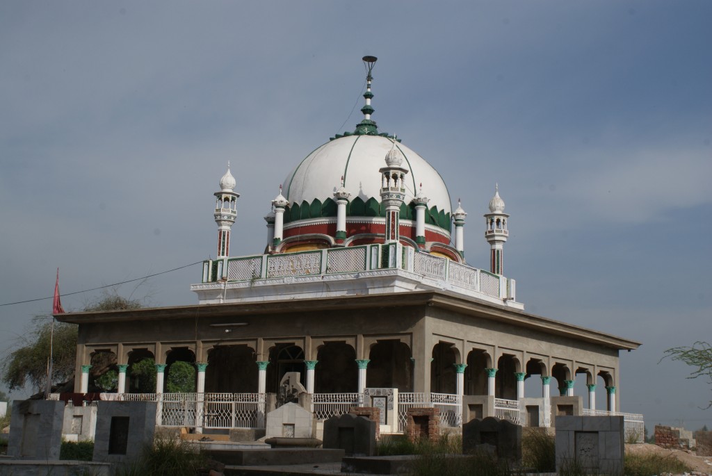 The shrine of Shah Bahlol Daryai The shrine of Shah Bahlol Daryai