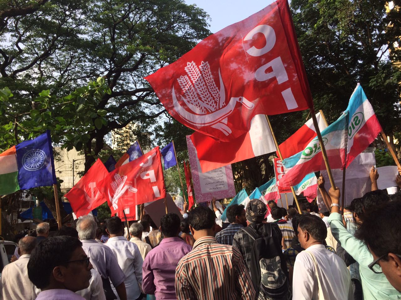 Communist Party of India workers joined the protest with the organisation's flags (Photo credit: Siddarth Pandey) Communist Party of India workers joined the protest with the organisation's flags (Photo credit: Siddarth Pandey)