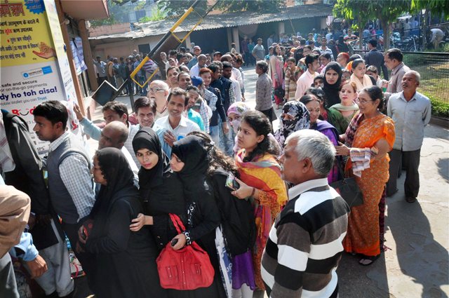 Citizens of Moradabad, Uttar Pradesh, lined up outside banks on Friday. Photo: PTI Citizens of Moradabad, Uttar Pradesh, lined up outside banks on Friday. Photo: PTI