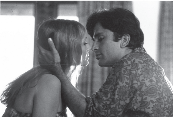 Shashi Kapoor and Jennifer Kendal in Bombay Talkie (1970). Courtesy Merchant Ivory Productions. Shashi Kapoor and Jennifer Kendal in Bombay Talkie (1970). Courtesy Merchant Ivory Productions.
