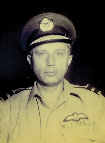 Air Commodore Władysław Turowicz. Air Commodore Władysław Turowicz.