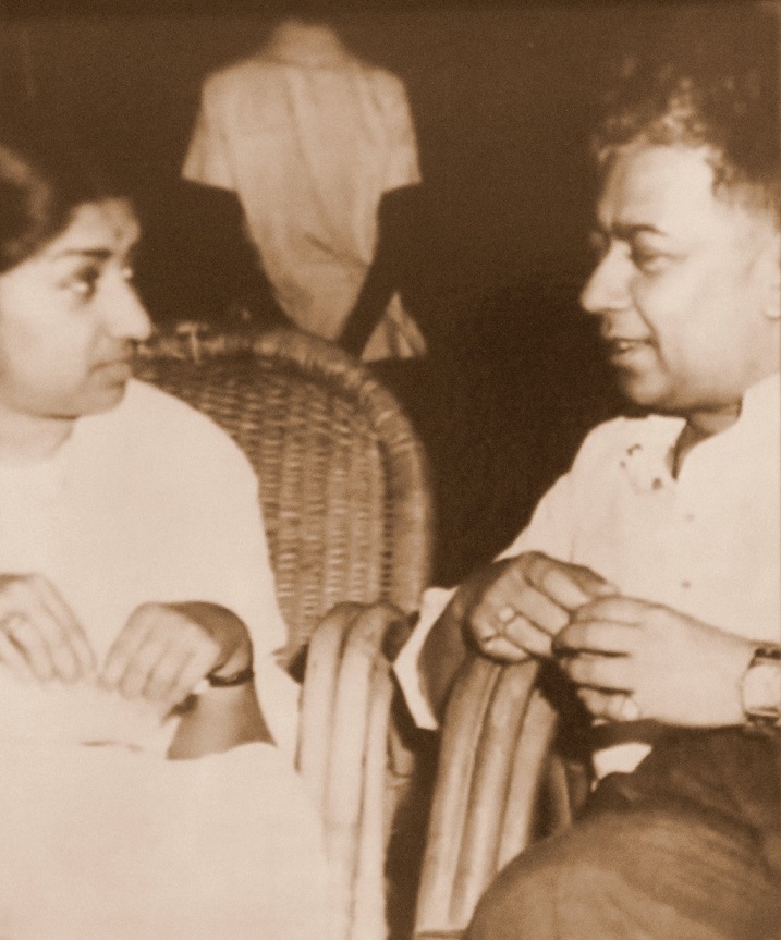 Chitragupta with Lata Mangeshkar. Courtesy Sudha Shrivastava. Chitragupta with Lata Mangeshkar. Courtesy Sudha Shrivastava.
