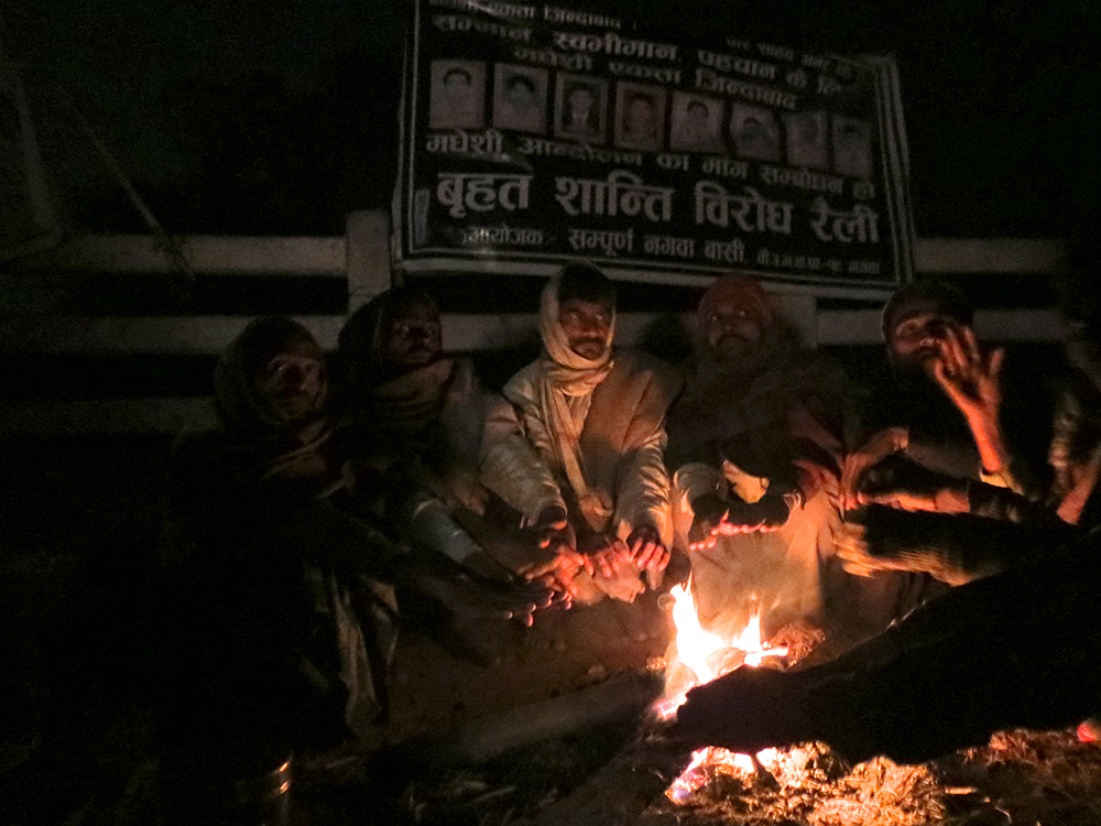 After a set of blankets went missing from the tent on January 16 the protesters protect themselves from the chill by lighting fires. Photo: Anumeha Yadav After a set of blankets went missing from the tent on January 16 the protesters protect themselves from the chill by lighting fires. Photo: Anumeha Yadav