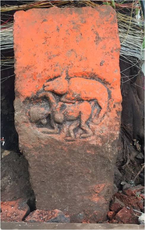 One of the two gadhegals in Chandivali's Vagheshwar Mandir. The unpainted portion was buried in the soil before archaeology students unearthed it. One of the two gadhegals in Chandivali's Vagheshwar Mandir. The unpainted portion was buried in the soil before archaeology students unearthed it.