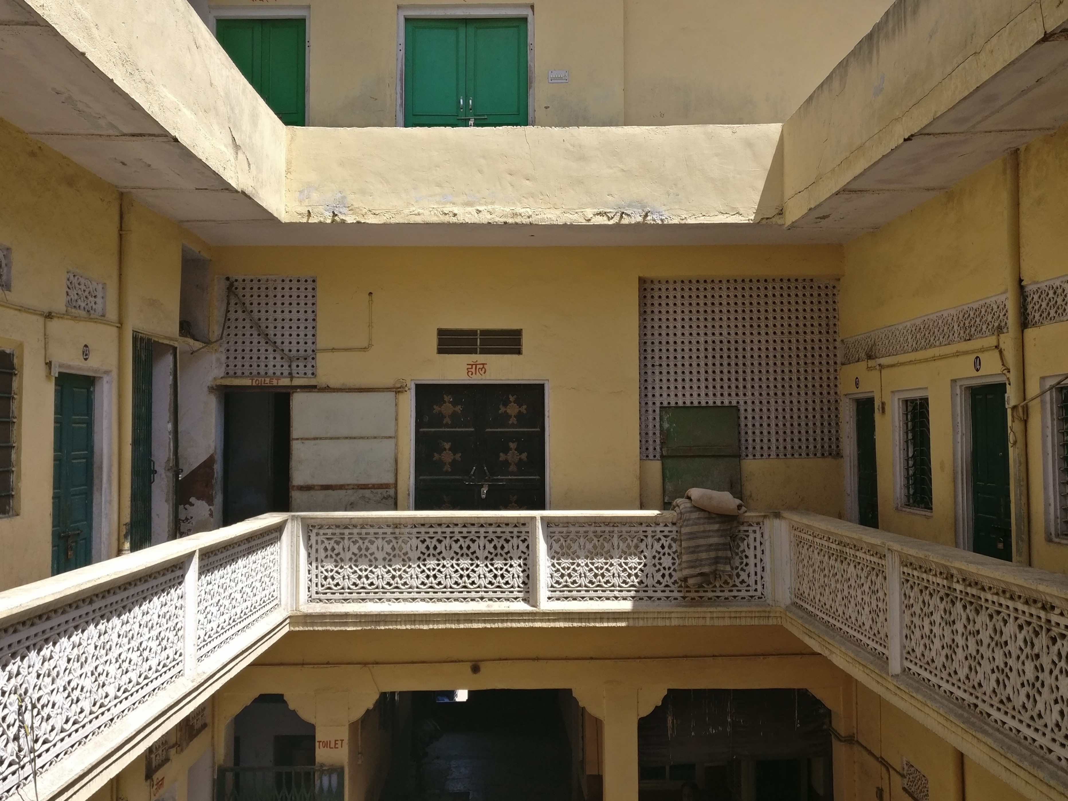 The hall at Muslim Musaffir Khana, where a government primary school ran. Photo credit: Shreya Roy Chowdhury. The hall at Muslim Musaffir Khana, where a government primary school ran. Photo credit: Shreya Roy Chowdhury.