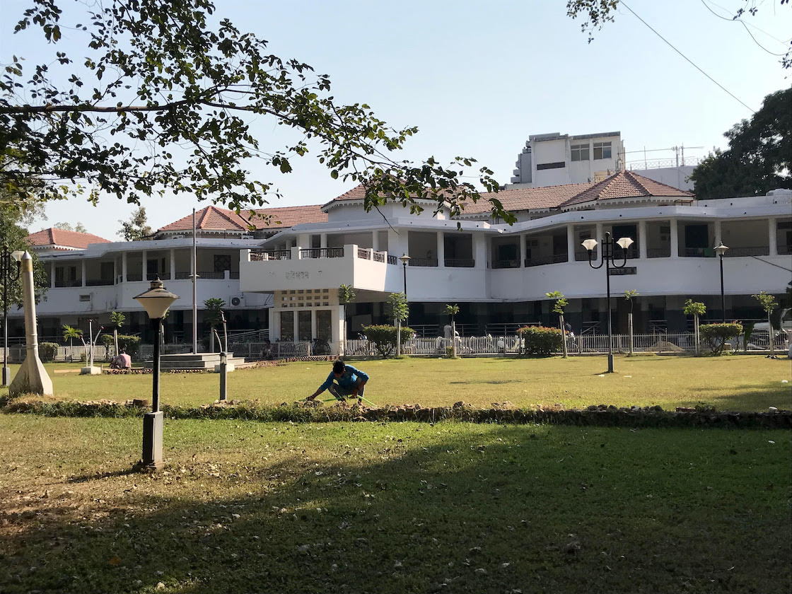 The state-run Ravi Bhawan complex in Nagpur, where Brijgopal Harkishan Loya reportedly stayed. Credit: Supriya Sharma The state-run Ravi Bhawan complex in Nagpur, where Brijgopal Harkishan Loya reportedly stayed. Credit: Supriya Sharma