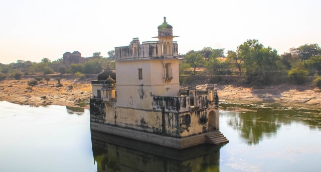 पद्मिनी महल पद्मिनी महल