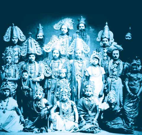 Shankaradas Swamigal’s Tamil Drama group on a visit to Ceylon in 1890. Courtesy: Roli Books Shankaradas Swamigal’s Tamil Drama group on a visit to Ceylon in 1890. Courtesy: Roli Books