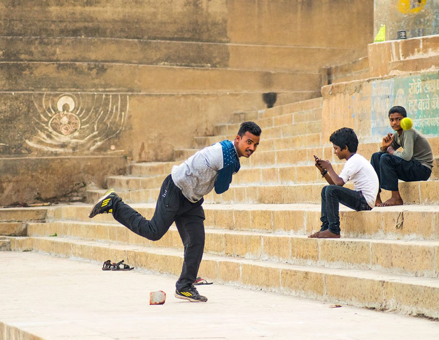 Street cricket. Photo: Tapan Babbar Street cricket. Photo: Tapan Babbar