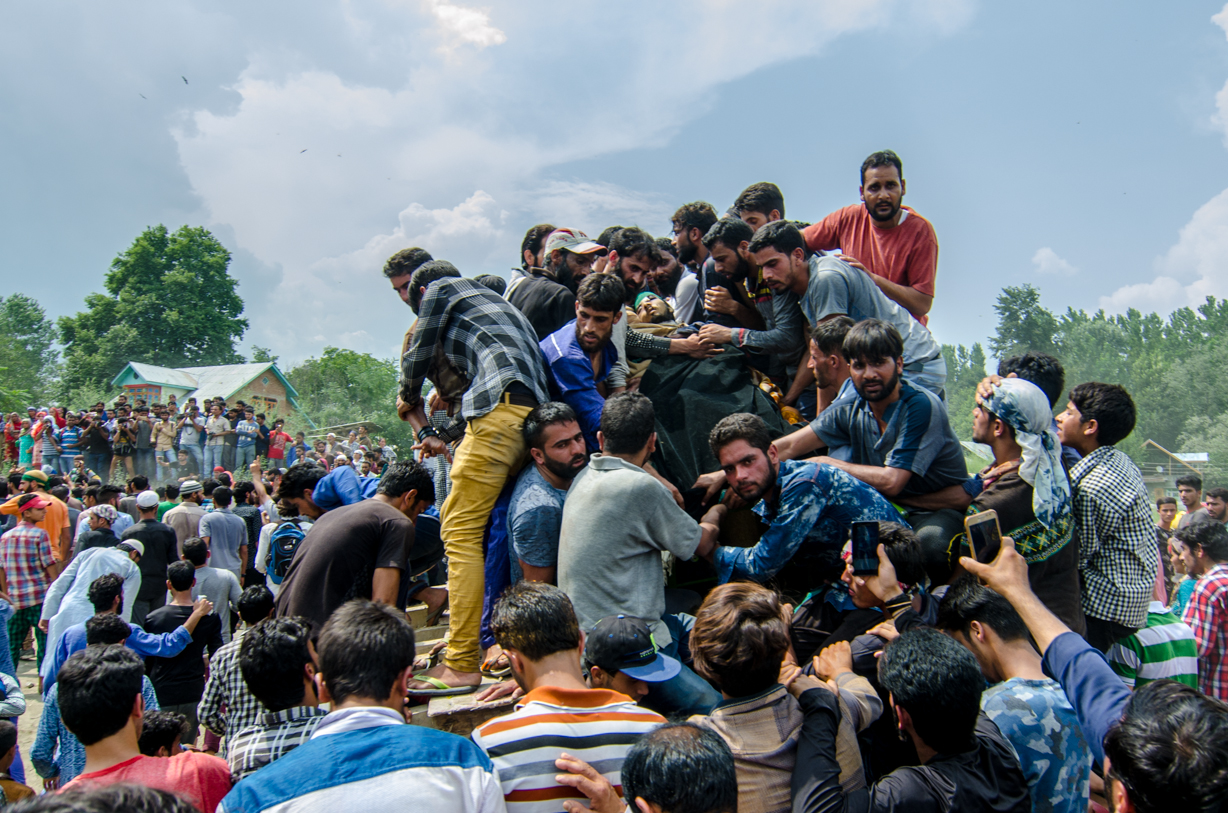 Arif Dar's funeral procession. Photo: Rayan Naqash Arif Dar's funeral procession. Photo: Rayan Naqash