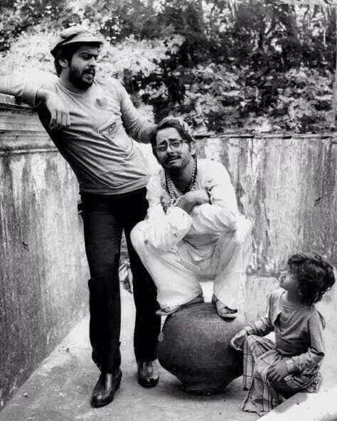 Shankar Nag (left ) on the sets of Malgudi Days. Courtesy Manjunath. Shankar Nag (left ) on the sets of Malgudi Days. Courtesy Manjunath.
