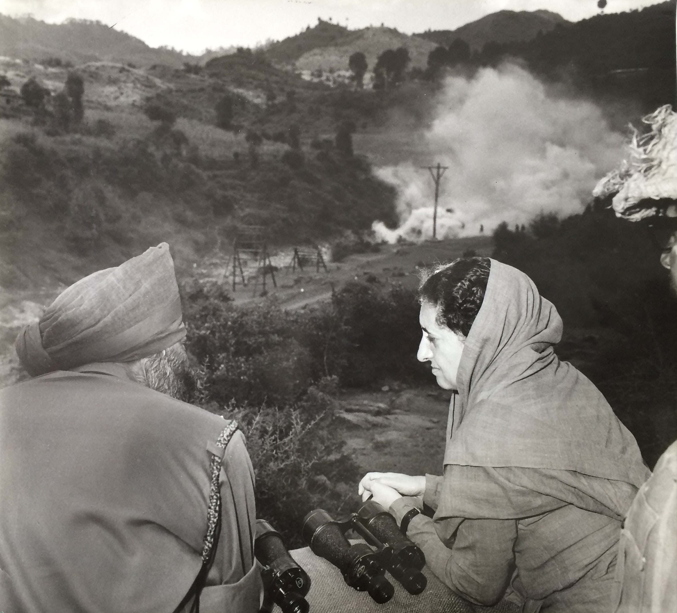Indira Gandhi visits forward areas in Punjab, 1971. Courtesy: Indira Gandhi Memorial Trust Indira Gandhi visits forward areas in Punjab, 1971. Courtesy: Indira Gandhi Memorial Trust