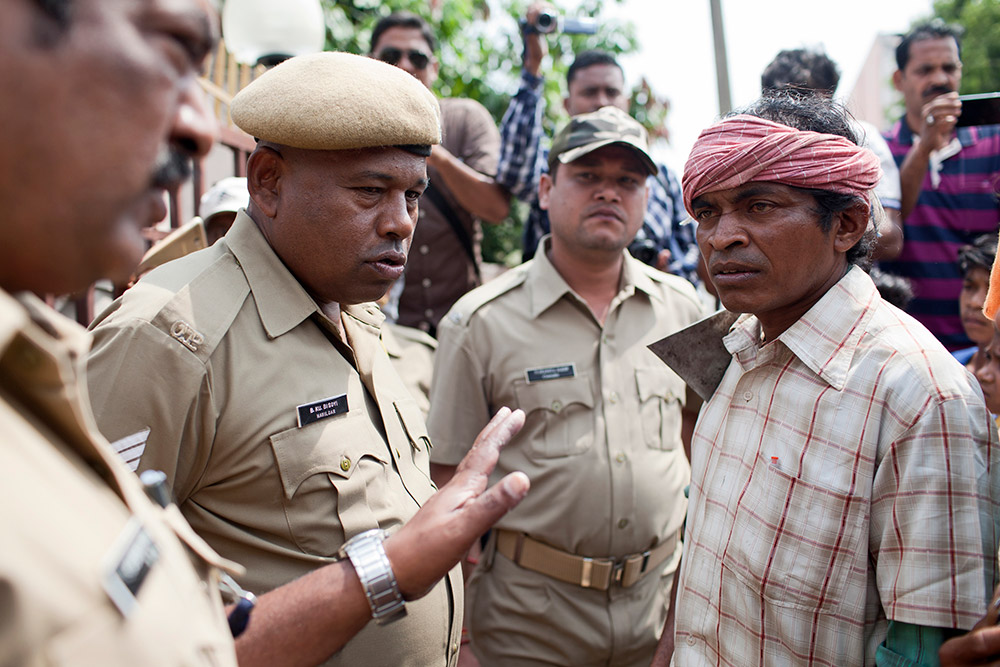 Lada Sikaka of the Niyamgiri Suraksha Samiti outside the Rayagada superintendent of police's office in March. Photo credit: Nikhil Roshan. Lada Sikaka of the Niyamgiri Suraksha Samiti outside the Rayagada superintendent of police's office in March. Photo credit: Nikhil Roshan.