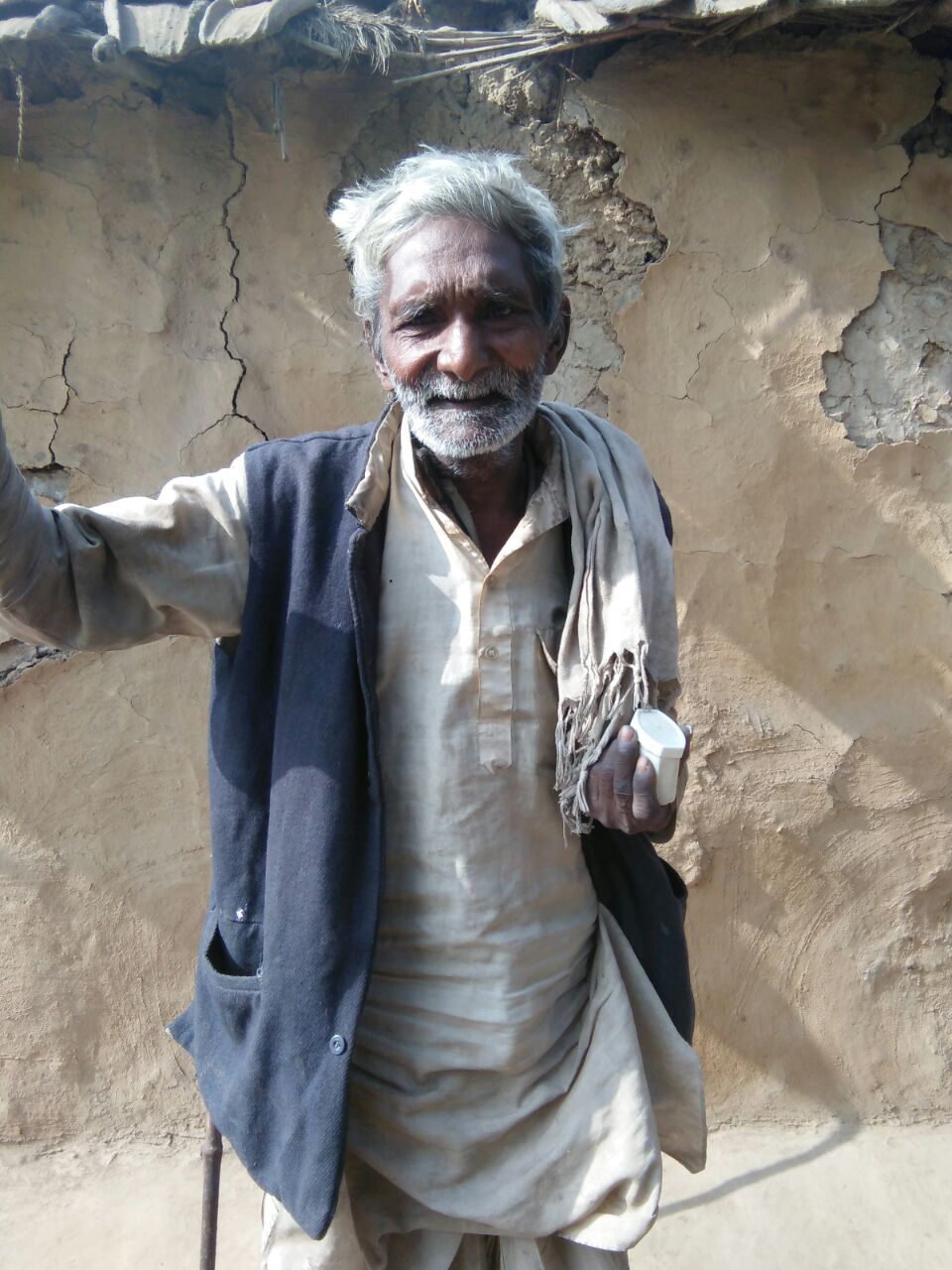 Sarwan Valmiki has no money and is surviving on what he receives from neighbours. Photo: Dhirendra K Jha Sarwan Valmiki has no money and is surviving on what he receives from neighbours. Photo: Dhirendra K Jha