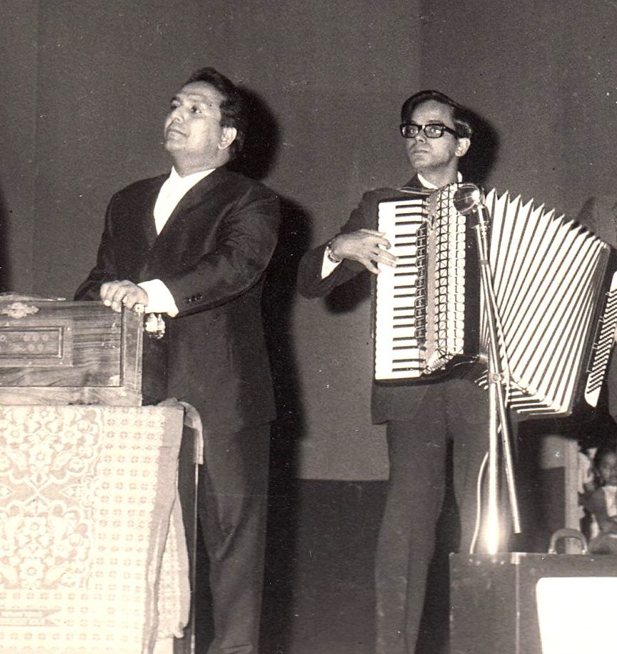 Sumit Mitra (right) with Shankar. Courtesy Sudarshan Pandey. Sumit Mitra (right) with Shankar. Courtesy Sudarshan Pandey.
