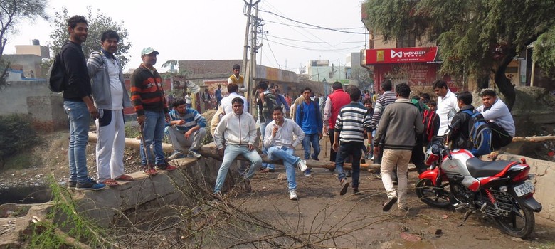 Jat men blockaded even smaller approach roads to intensify the blockade. Jat men blockaded even smaller approach roads to intensify the blockade.