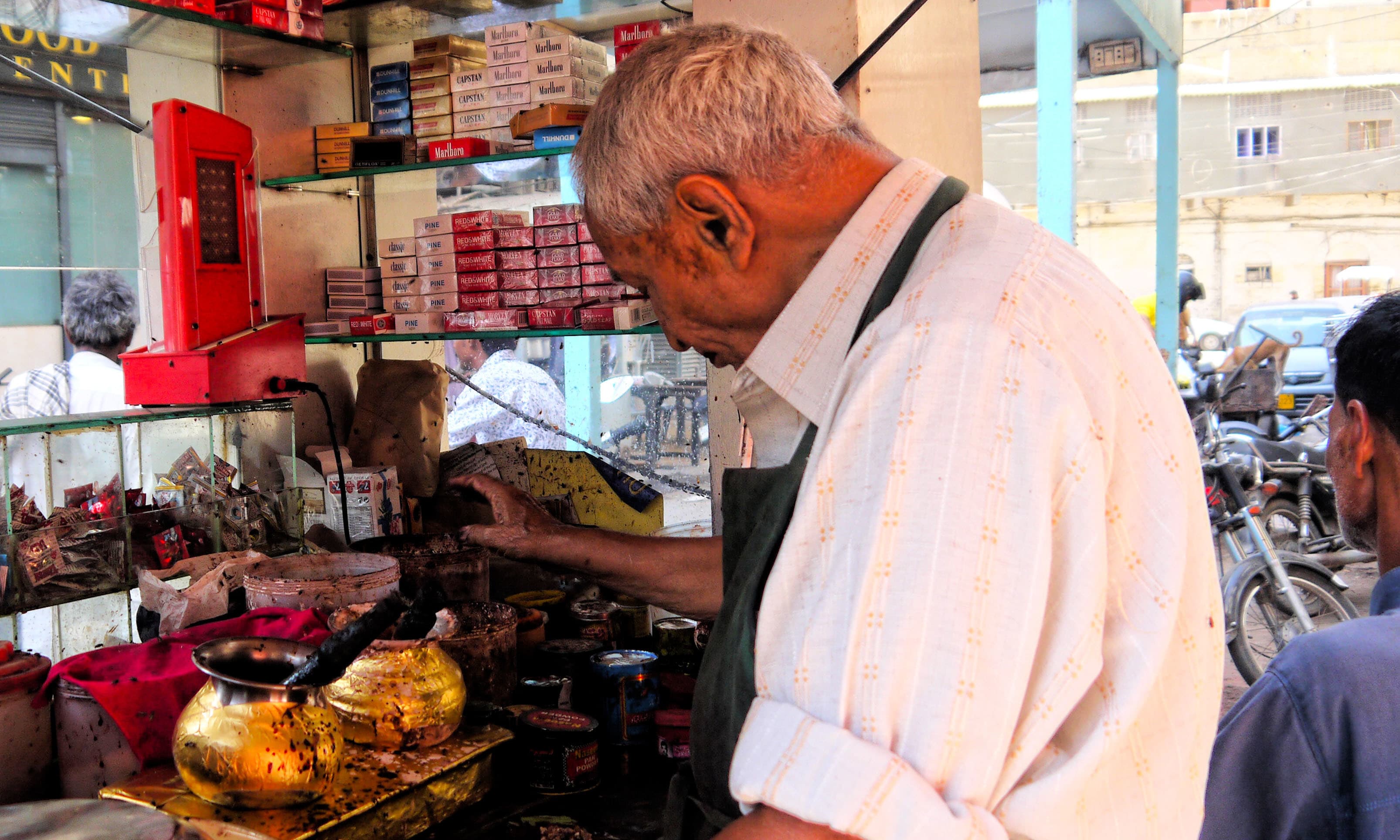 Muhammad Umar’s Burns Road khoka is in high demand. Muhammad Umar’s Burns Road khoka is in high demand.