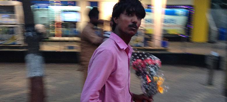 Do Mumbai's streetside flower sellers really get their roses from graveyards?