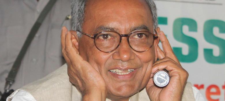 Vyapam scam: Digvijaya Singh files complaint against Shivraj Chouhan and Uma Bharati in Bhopal court
