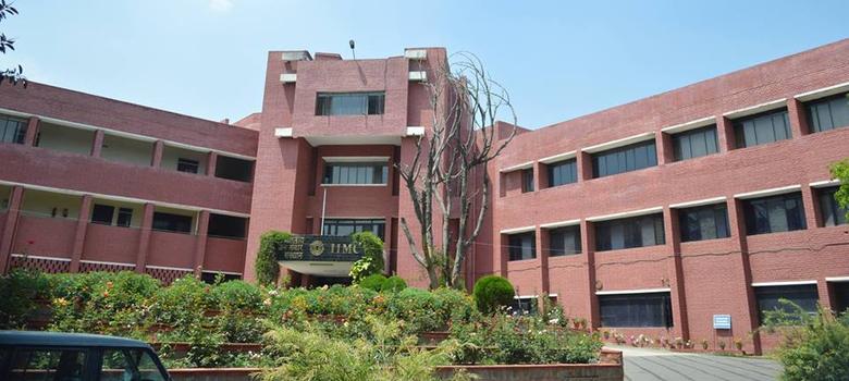 Should India's premier journalism institute bar its own teachers from speaking to the press?