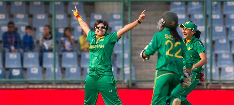 Women’s World T20: Pakistan win against India after match halted because of rain