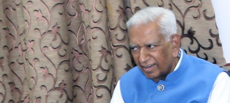 Karnataka governor advises girls to give up fashion in college