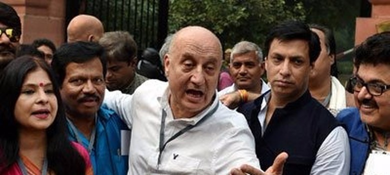 Awards for protesting award wapsi?: Twitter takes to trendspotting as Padma list is announced